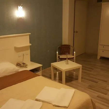 Corner Boutique 3* 迪迪姆